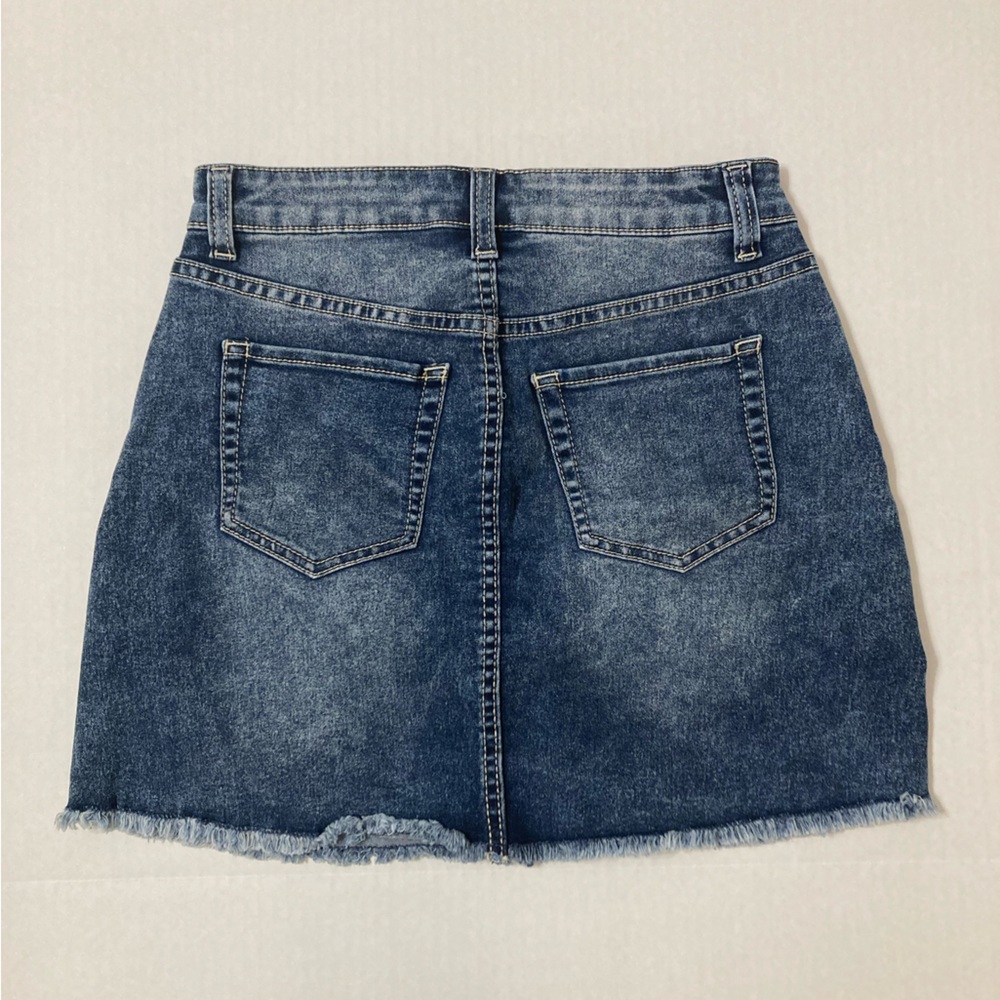 No Boundaries | Women’s Mid Rise Acid Wash Mini Denim Skirt - Picture 2 of 6
